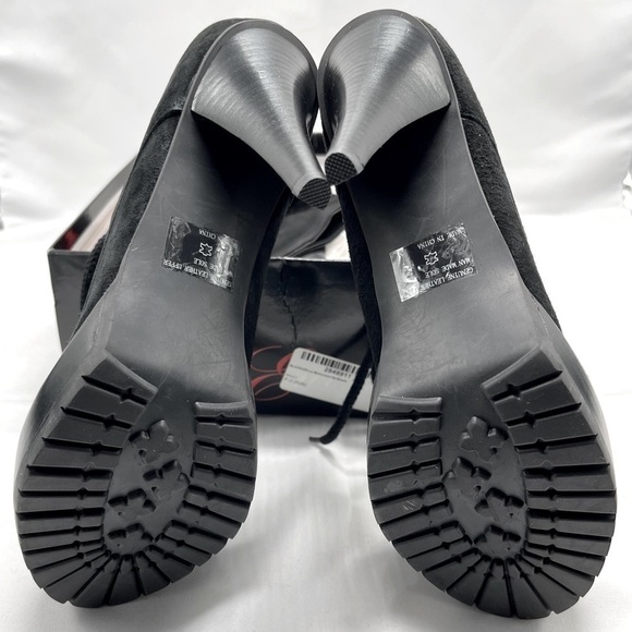 ENVY molly lace-up black suede chukka bootie - Picture 9 of 9